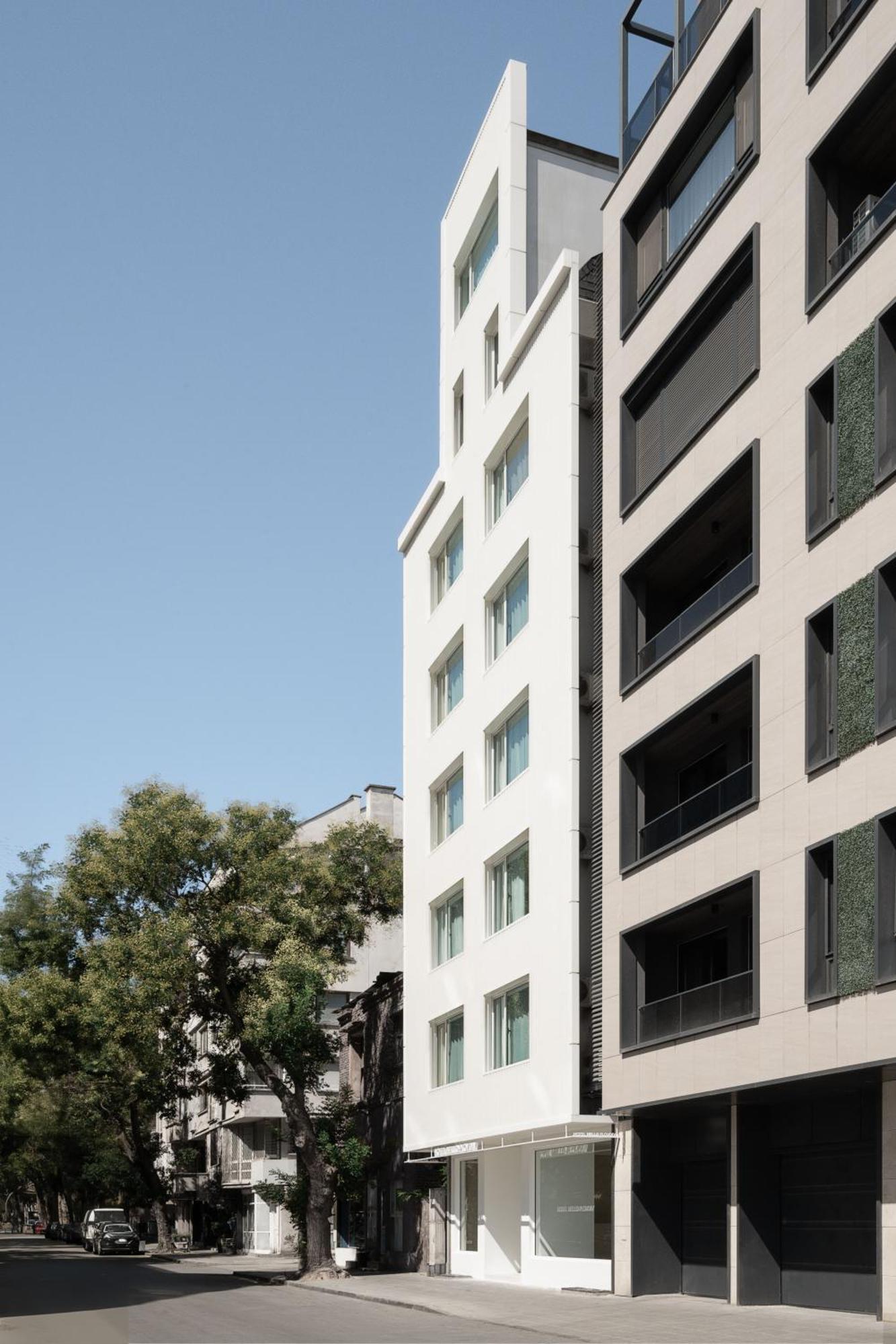 Hotel Hello Plovdiv - Free Parking And Pet Friendly Ngoại thất bức ảnh