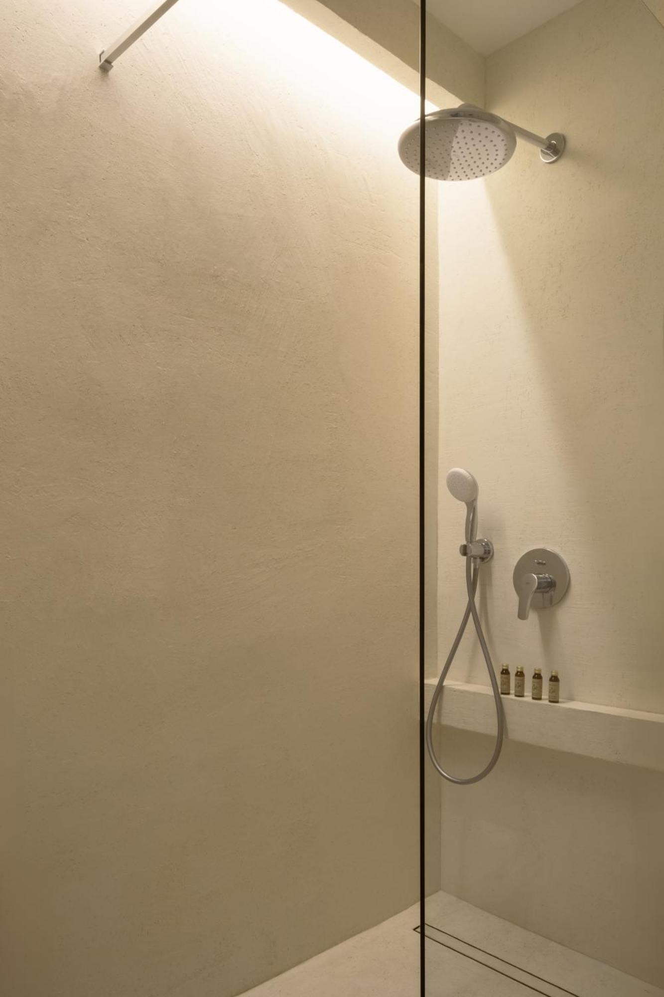 Hotel Hello Plovdiv - Free Parking And Pet Friendly Ngoại thất bức ảnh