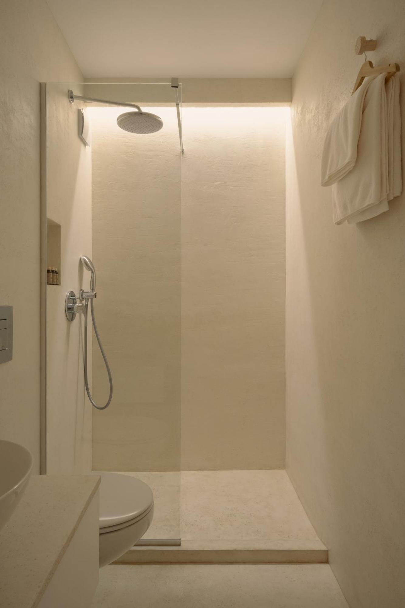 Hotel Hello Plovdiv - Free Parking And Pet Friendly Ngoại thất bức ảnh
