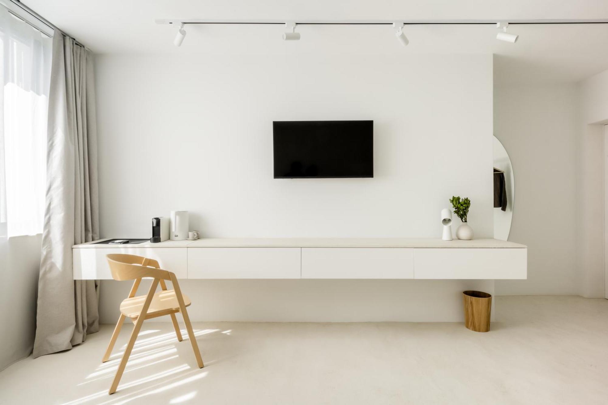 Hotel Hello Plovdiv - Free Parking And Pet Friendly Ngoại thất bức ảnh